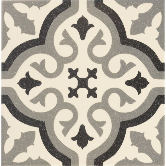 Victorian Florentine pattern tile centre piece in white